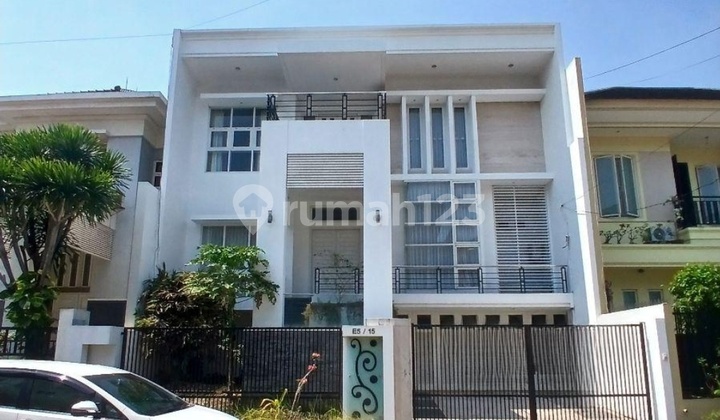 Well-Maintained Araya 1 House Ready to Occupy Semi-Furnished