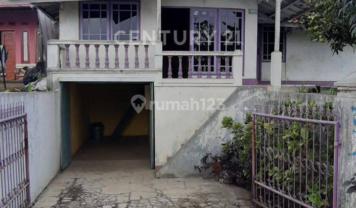 Rumah 2 Lantai Nyaman Di Daerah Bandung, Siap Huni  1