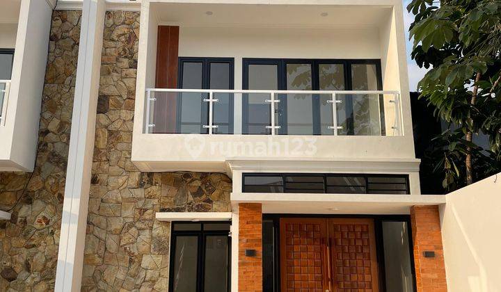 Rumah 2 Lantai | Harga 800 Jutaan | Diapit 3 Pintu Tol ( Tol Cijago, Tol Cisalak 2, & Tol Cimanggis) | Model Bali Modern 1