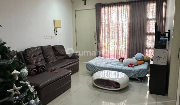 Dijual Rumah Green Lake City Cluster Amerika Semi Furnished 8x18  1