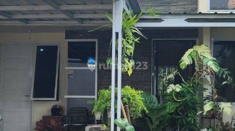 tampak depan dijual rumah puri bintaro residence
