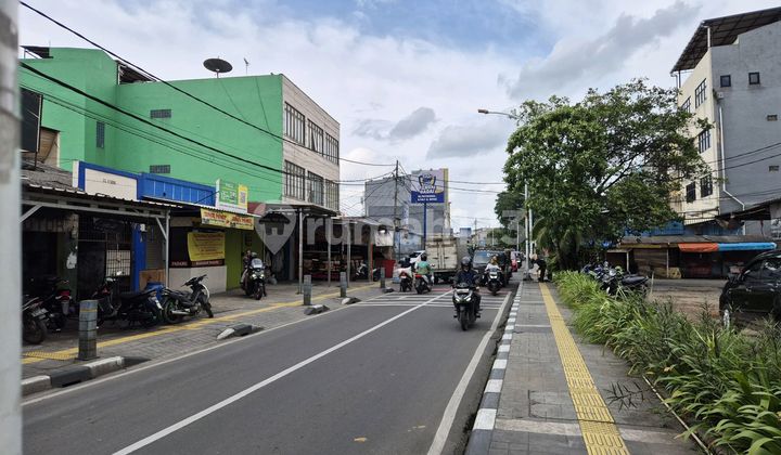 2 Strategic Commercial Shophouses (3.5 Floors) in Duri Kosambi 2