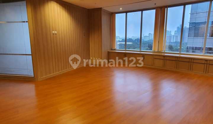 Office Space 218m 12th Floor in Sudirman View Tower Ashta District 8