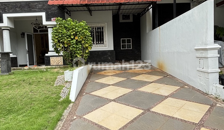 House in Central Batam City Location in Puri Casablanca Housing Complex 2