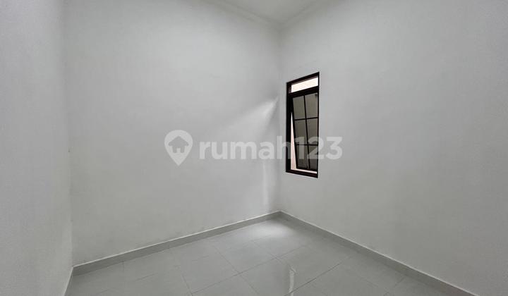 Fully Renovated House Ready to Occupy in Pamulang 2