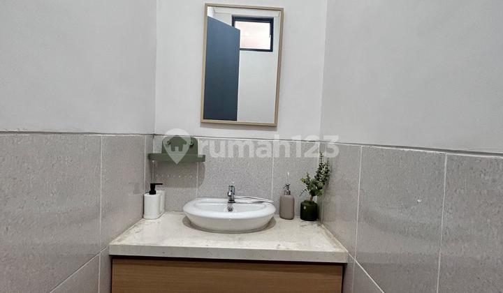 Rumah 2 Lantai Terlengkap Selangkah Dari BSD Barat