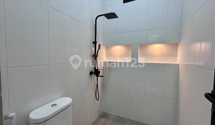 Rumah Modern 2 Lantai, Siap Huni di BSD City