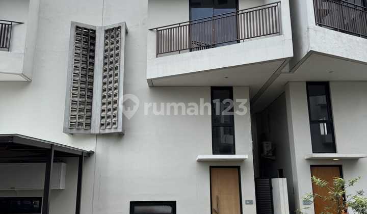 Rumah Modern Minimalis di Cendrawasih Nempel Bintaro Sektor 9