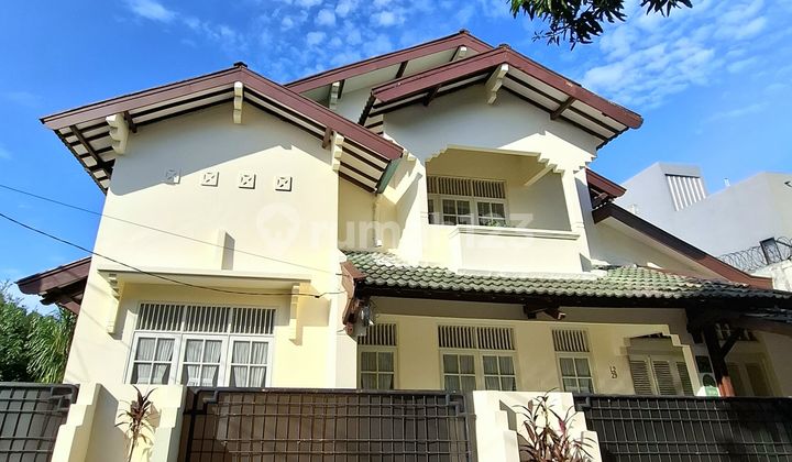Rumah Posisi Hoek Sudah Renovasi Dan Siap Huni Di Bintaro Sektor2 2