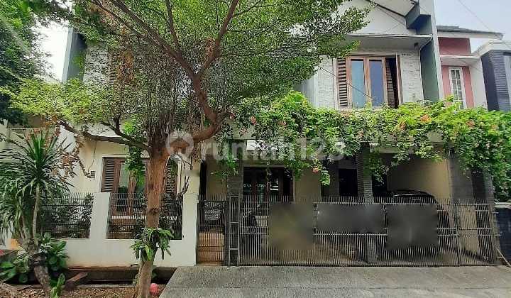 Rumah 2lantai Semi Furnished Dgn Halaman Luas Di Bintaro Sektor 9