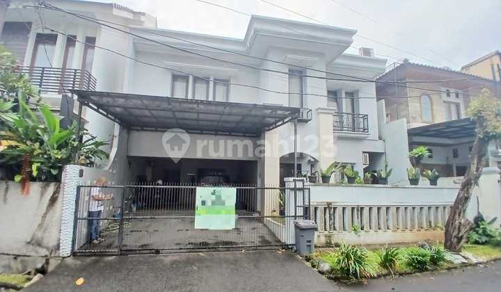 Ready-to-Occupy House with Large Land in One-Gate Complex, Sector 9 Bintaro