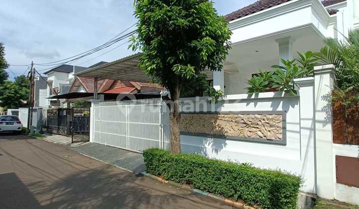 Rumah Secondary Full Renovasi di Sektor 2 Bintaro Dekat Pasar dan KRL 2