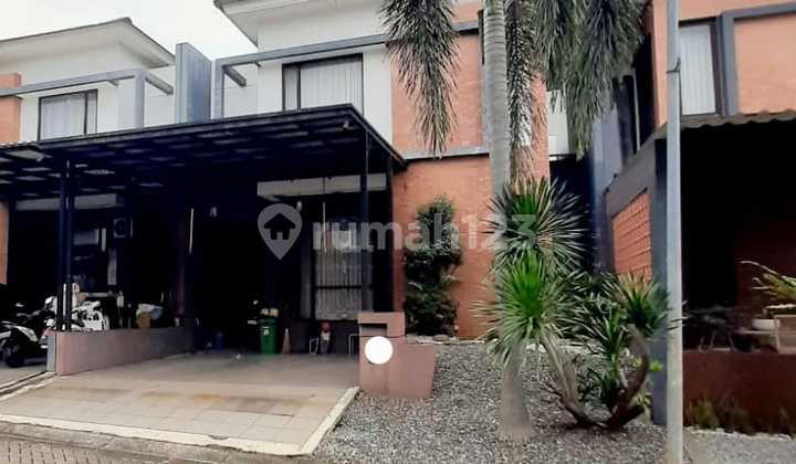 Semi-Furnished Shabby Chic House in Discovery Bintaro Jaya