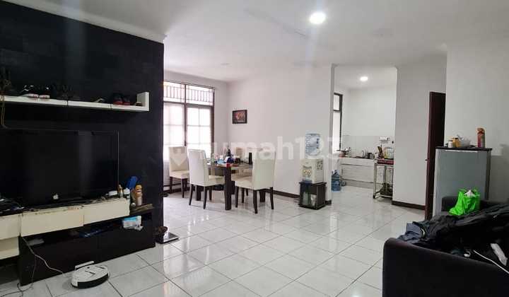 Rumah Murah Hoek Strategis Di Sektor 5 - 6 Menit Ke Stasiun 2