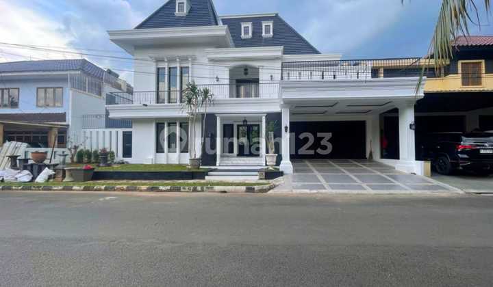 American Classic Bintaro House With Swimming Pool, Strategic Location