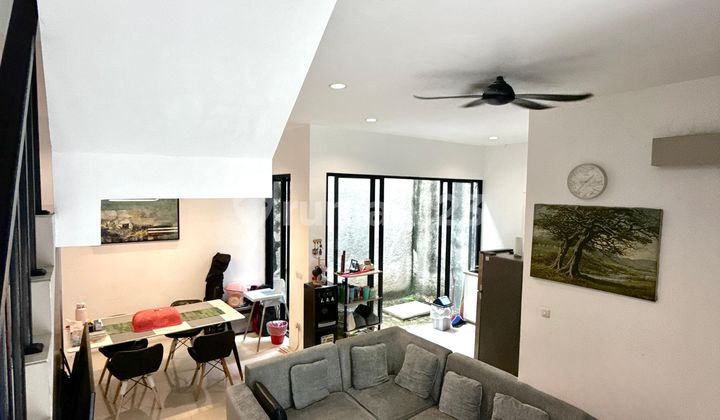 Modern Millennial House By Atelier Riry - Strategically Located In Cirendeu 2