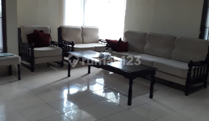 Well-Maintained Corner House in Sector 9 Bintaro Jaya -5 Minutes to Maison Padel 2