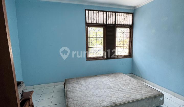 Rumah Terawat Backyard Luas - Strategis Dekat Pintu Tol & Stasiun
