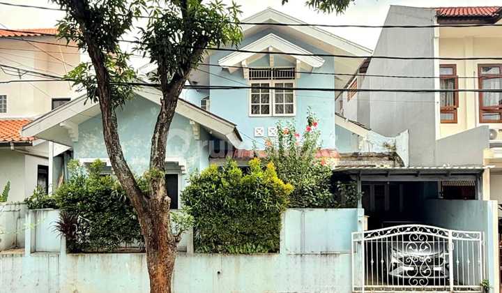 Rumah Asri Terawat Di Bintaro Sektor 3a - 6 Menit Ke Stasiun Krl