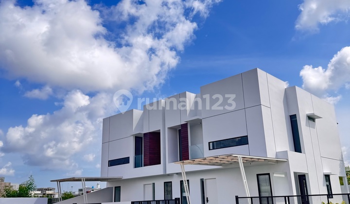 New Modern House in the Center of Batam City New Modern House in the Center of Batam City