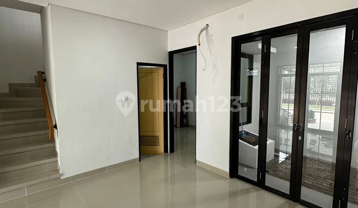 Rumah 2 Lantai Dekat Mall Dan Rumah Sakit 2