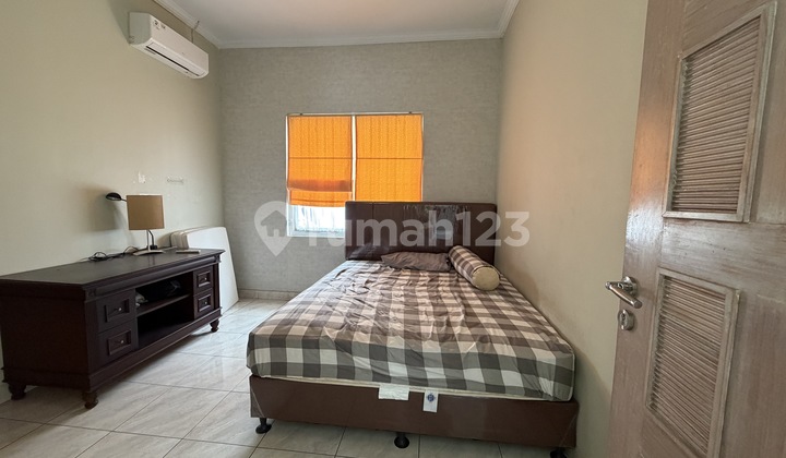 Dijual Rumah Lokasi Super Strategis Traffic Ramai Kota Wisata 2