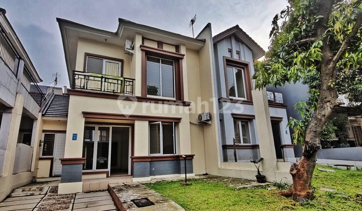 FOR SALE: 2-STORY HOUSE WITH BALCONY AND FAST TOLL ACCESS!