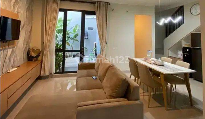 Rumah 2 Lantai Bagus Siap Huni Unfurnished di Cluster Nashville, Jakarta Timur 2