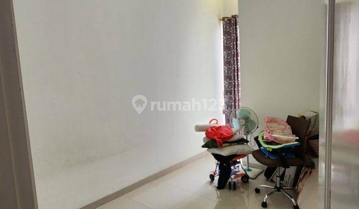 Rumah 2 Lantai Bagus Semi Furnished SHM di Cluster The Dense , Jakarta Timur 14