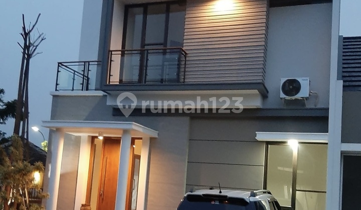 Corner House Fully Renovated and Move-In Ready in Citraland Cibubur. Nice House with SHM Title in Cileungsi. Corner House Fully Renovated and Move-In Ready in Citraland Cibubur. Nice House with SHM Title in Cileungsi.