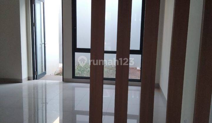 Rumah 2 Lantai Bagus Modern di Cluster Nashville, Jakarta Timur 9