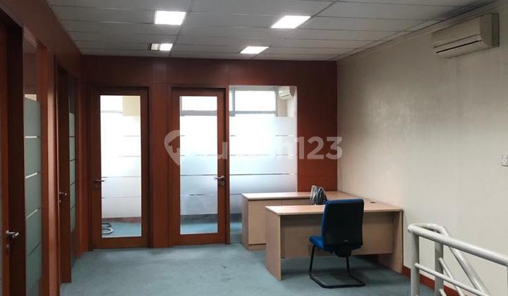 Dijual Ruko Hook 3 Lantai di Lokasi Premium – Siap Pakai & Untung Besar!