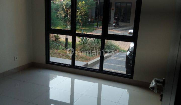 Rumah 2 Lantai Bagus Modern di Cluster Nashville, Jakarta Timur 6