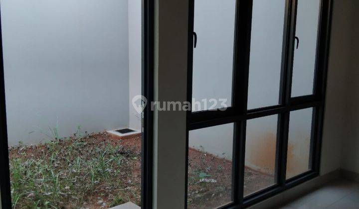 Rumah 2 Lantai Bagus Modern di Cluster Nashville, Jakarta Timur 10