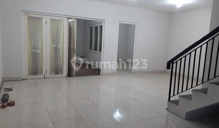 DISEWAKAN RUMAH RAFFLES HILLS CIBUBUR DEKAT MALL BESAR!