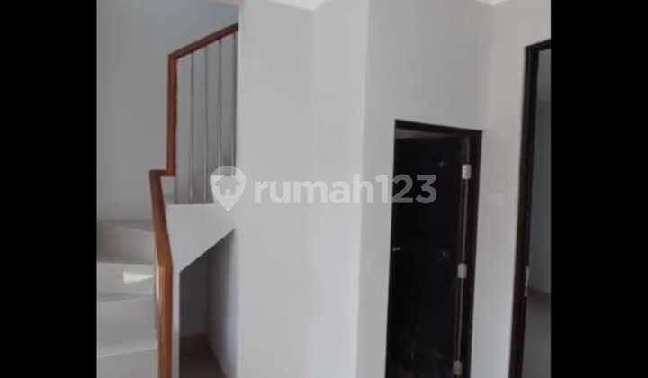 DIJUAL RUMAH 2 LANTAI SIAP HUNI CITRALAND CIBUBUR 2