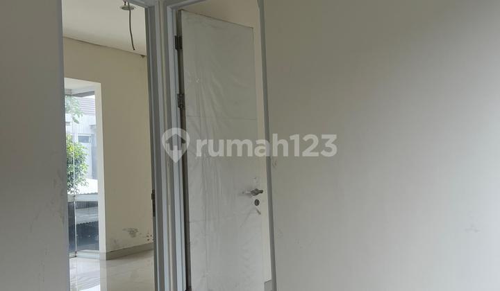 DIJUAL RUMAH DI CBD CIBUBUR SIAP MASUK, AKSES TOLL ! 2