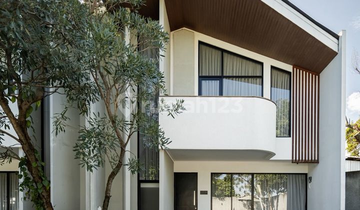 Dijual Rumah Privat Residance dengan Kolam Renang Tapos Sukatani Dijual Rumah Privat Residance dengan Kolam Renang Tapos Sukatani