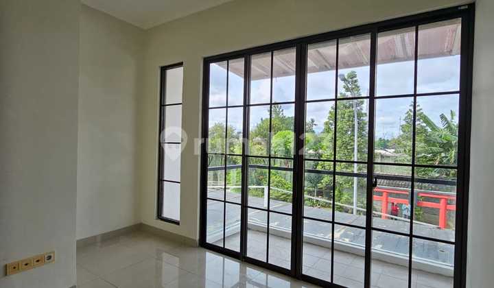 Dijual Rumah Green Lake, Cluster East Asia Uk 4x12