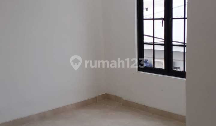 For sale Cipondoh Makmur House Size 4x8.5 2