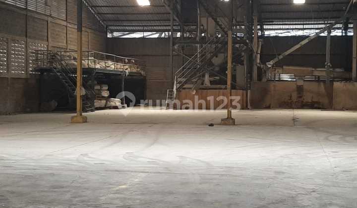 For Rent There are 2 Warehouses in Cikande Mas Karimun.