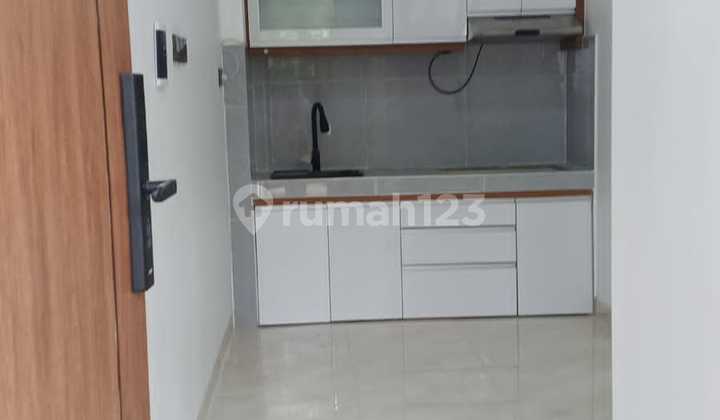 For Sale: Cipondoh Makmur House, Size 5x8.5, Corner Lot. 2