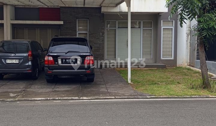 For Sale: Green Lake City Latin America Cluster House