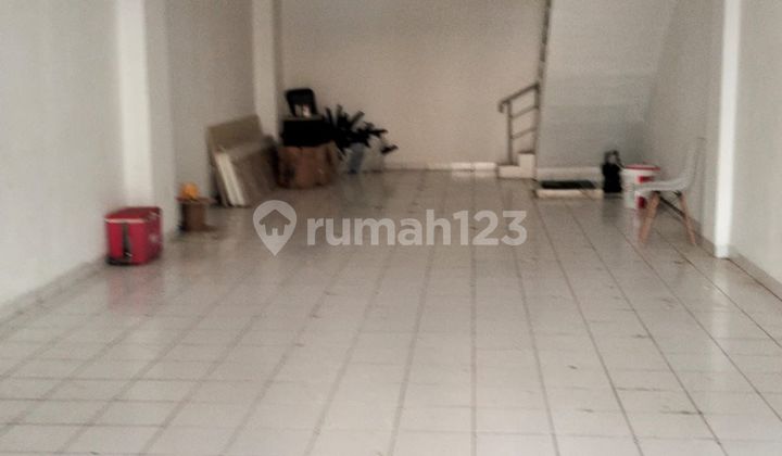 Disewa Ruko Mutiara Taman Palem Jakarta Barat 3 ½ Lantai