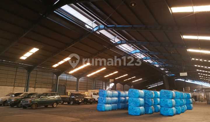 For Rent, There are 5 Warehouses (Shared) Location Karawaci, Tangerang City