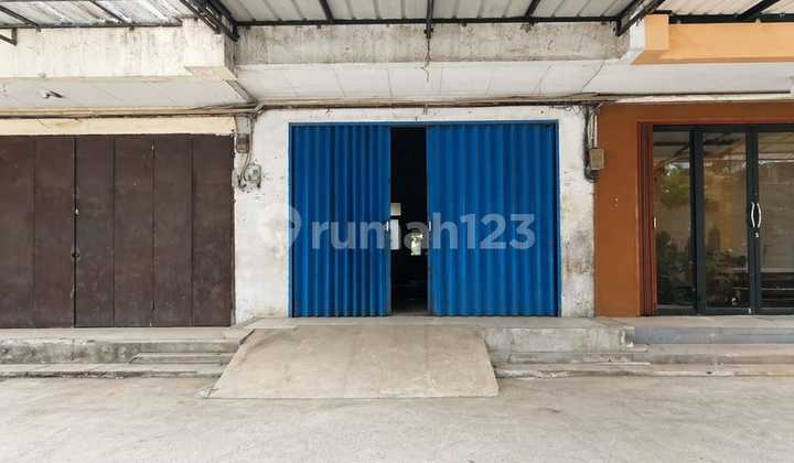 For Rent: Royal Tangerang Shop House Size 4.5x18 1