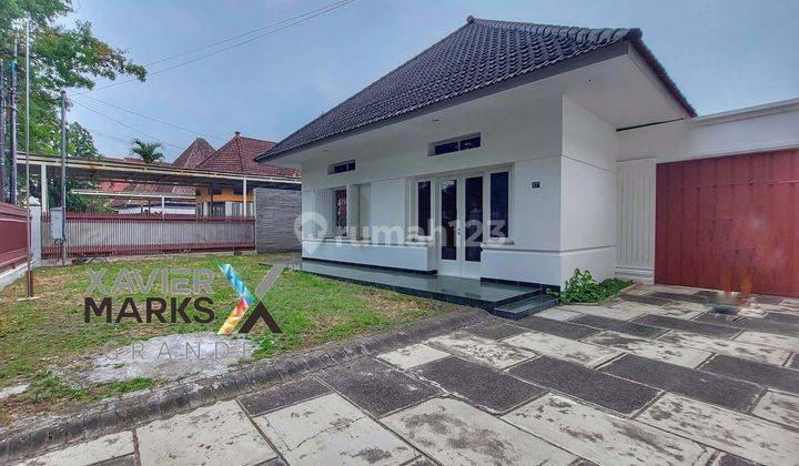 Disewakan Rumah Vintage Klasik Kondisi Bagus Cocok Untuk Kantor, Bisnis, Usaha, di Kawasan Premium, Ijen, Malang 1