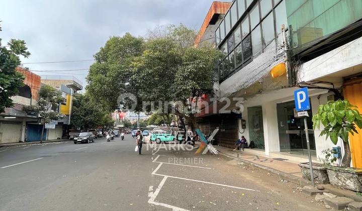 For Rent: Ready-to-Use Shop House for Office, Pasar Besar Malang Location.