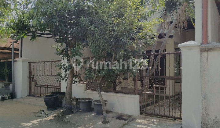 For Sale 1.5-Story House at Simpang Sulfat, Blimbing, Malang 2