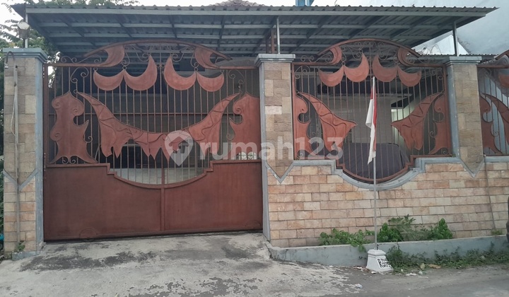 Dijual Rumah Untuk Kost Atau Hunian Keluarga Di Jalan Bunga Bunga Lowokwaru Kota Malang